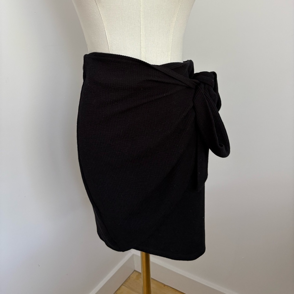 Kendall & Kylie Black Midi Wrap Skirt